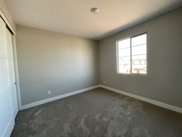 Building Photo - 21615 N 60th Ter - Talinn at Desert Ridge