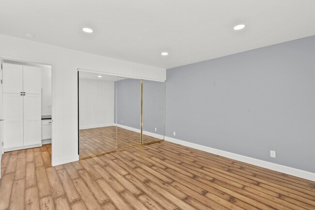 Building Photo - 7765 W 91st St