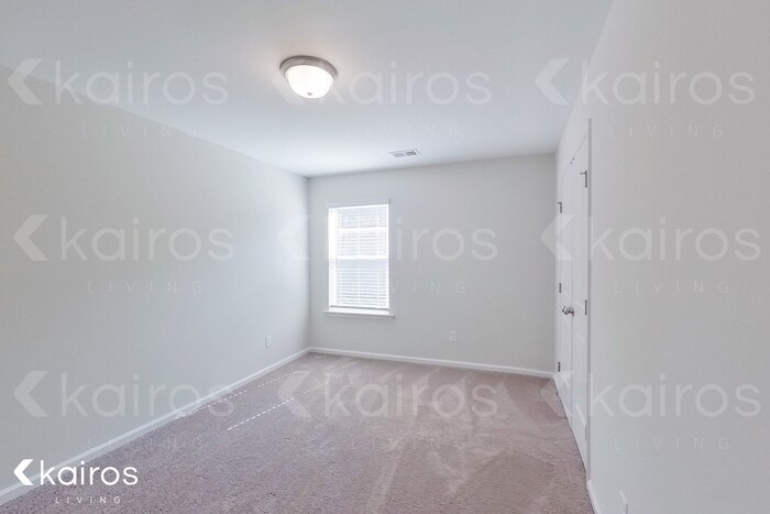 Building Photo - 13 Carrollton Dr
