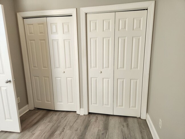 Building Photo - 70 Cassandra Ln