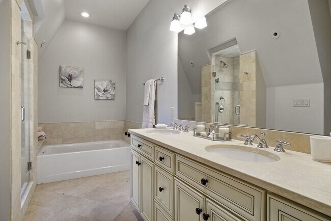 Building Photo - 28 Pennsylvania Ave