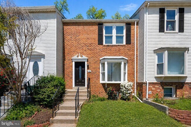 Building Photo - 108 Middle Point Ct