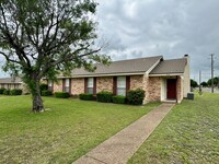 Building Photo - Duplex