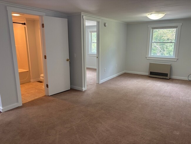 Building Photo - 975 Sanders Cir