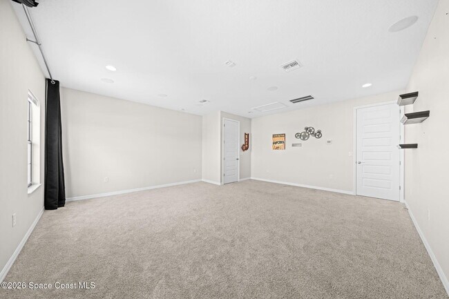 Building Photo - 8008 Gullen Dr