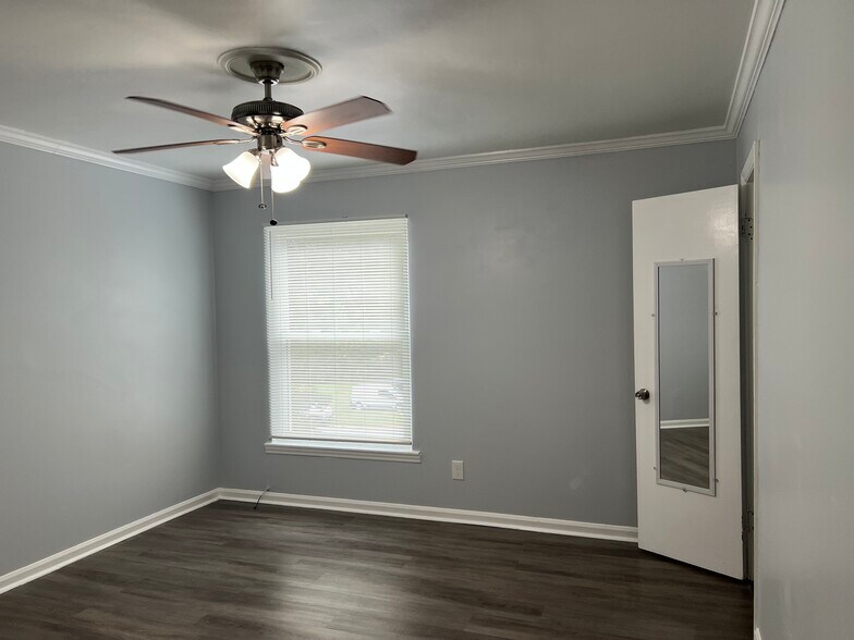 Front bedroom second floor - 6419 Baker Ct