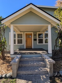 Building Photo - 616 Newtown St