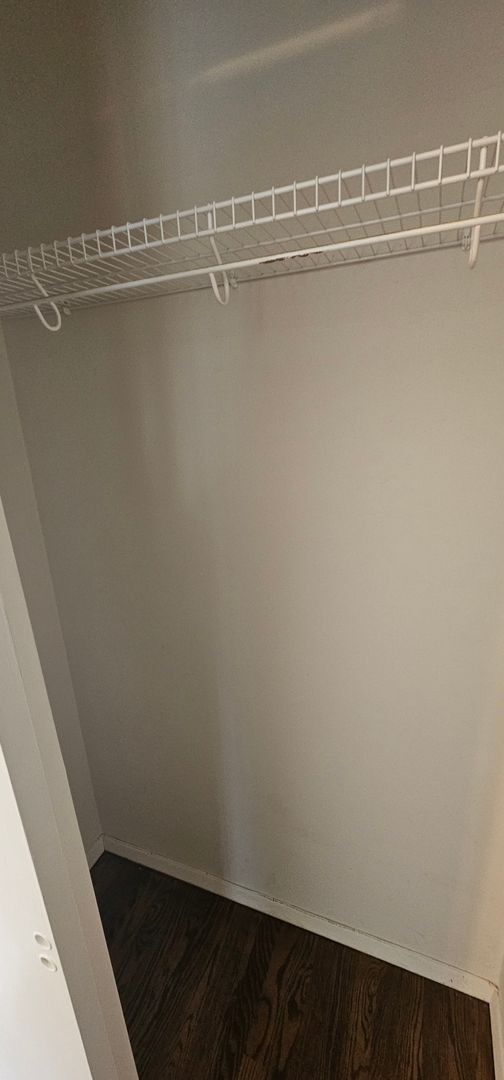 Building Photo - 2513 Hillcrest Dr