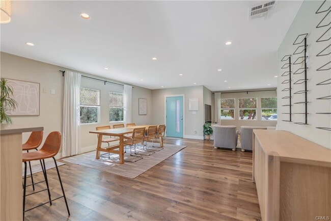 Building Photo - 8034 Airlane Ave