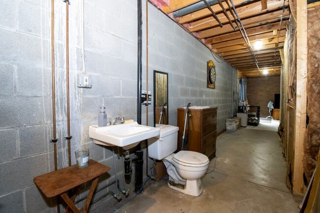 Building Photo - Four bedroom, single family home