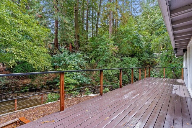 Building Photo - 1st Month FREE!! Riverfront Haven with Pri...