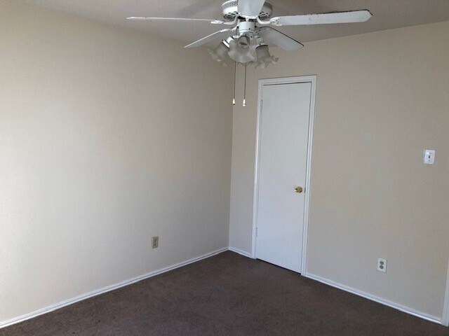 Building Photo - 18023 Garden Manor Dr