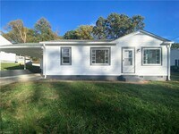 Building Photo - 291 Green Acres Myers St