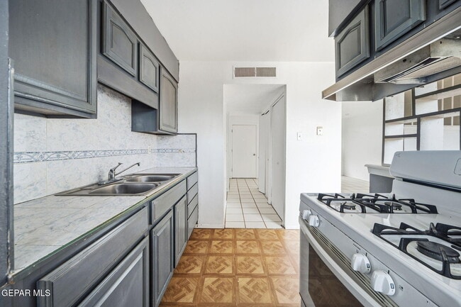 Building Photo - 224 Cuprite Dr