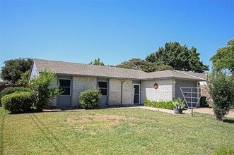 Building Photo - 5236 Hawse Dr
