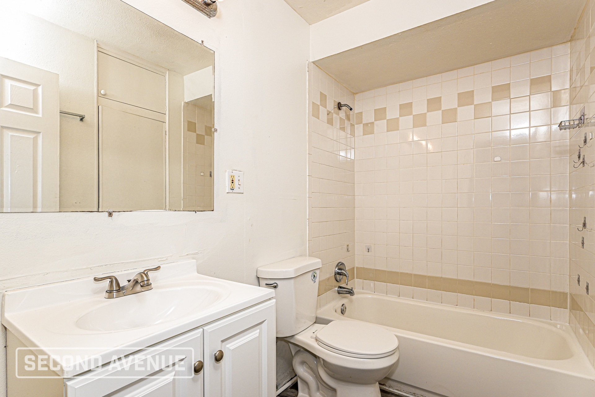 Building Photo - 9743 Edgefield Dr