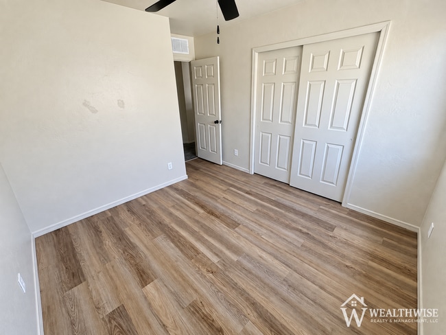 Building Photo - Now Available! Spacious 4 Bedroom Home with Den in Rita Ranch