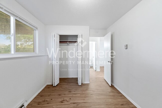 Building Photo - 1017 S Robie Rd