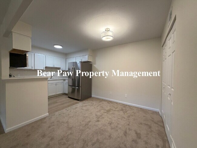 Building Photo - New Lower Price on this Great One Bedroom ...