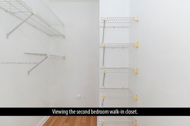 Building Photo - 6493 Via Regina