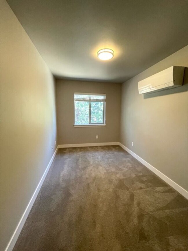 Building Photo - Flowing Water Way Duplex - 20138-FLOW-00