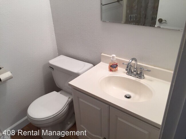 Building Photo - 1 br, 1 bath House - 5711 Makati Circle #B