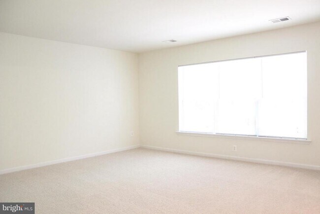 Building Photo - 15220 Lord Culpeper Ct