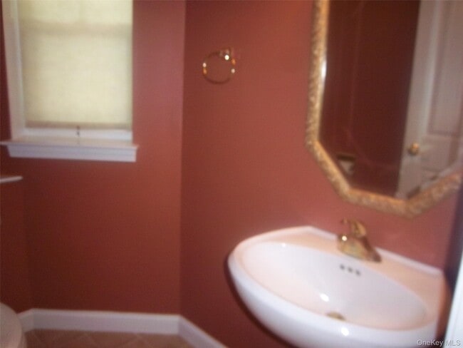 Building Photo - 36 Briarbrook Dr