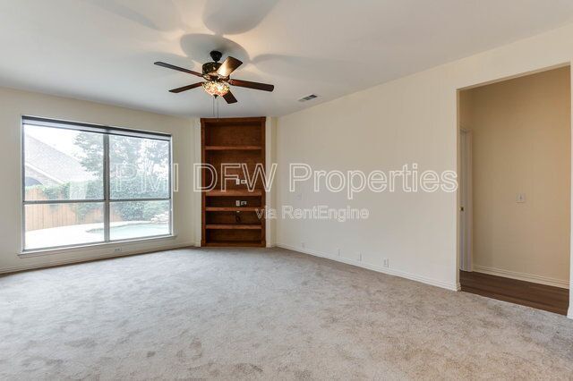 Building Photo - 6721 Hayling Way