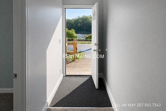 Building Photo - 221 Water St