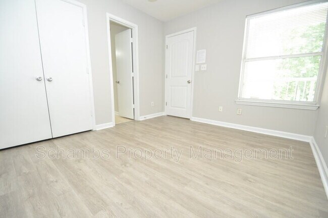 Building Photo - 1500 Graduate Ln