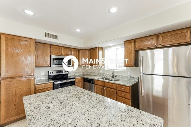 Building Photo - 4 Bedroom Pet-Friendly Home in Peoria, AZ ...