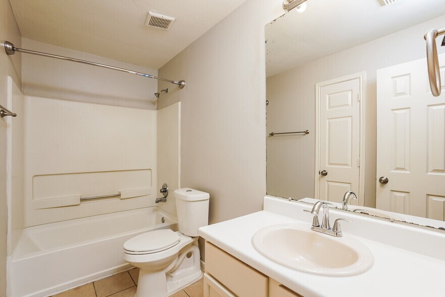 Building Photo - 3315 Maymist Dr