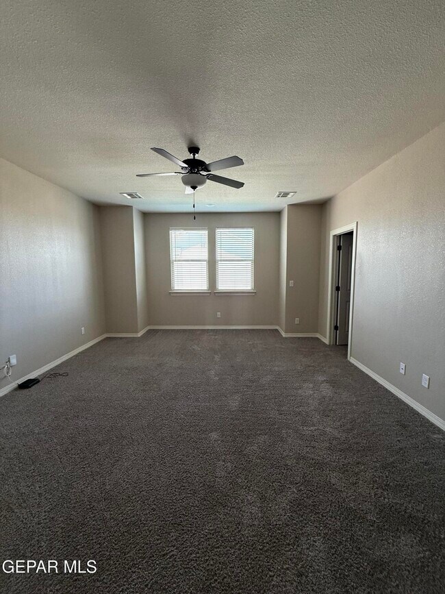 Building Photo - 14655 Pebble Hills Blvd