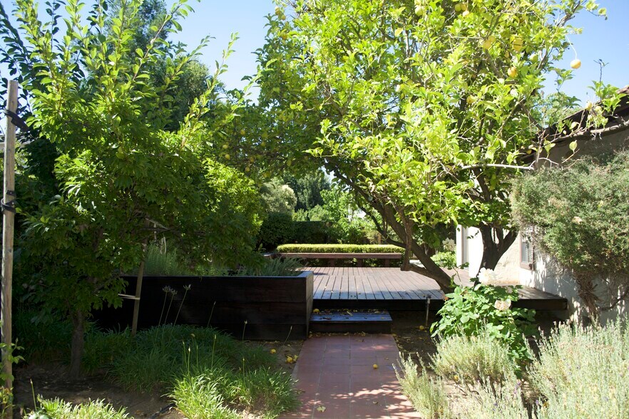 Building Photo - 22347 McClellan Rd