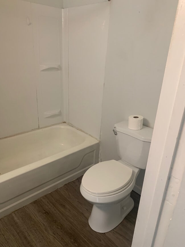 Building Photo - 129 Locarna Way