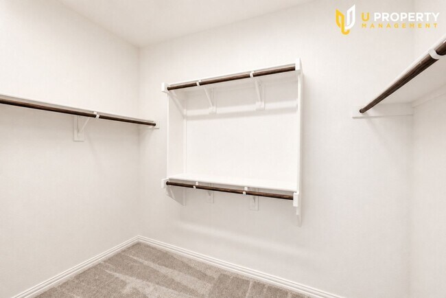 Building Photo - 4509 Expedition Dr