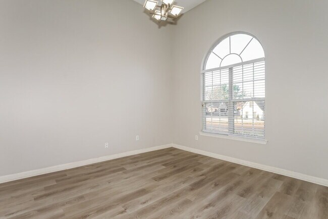 Building Photo - 7643 Shadow Hills Dr