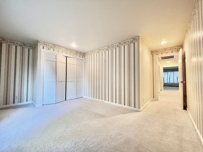 Building Photo - 13906 205th Ave NE