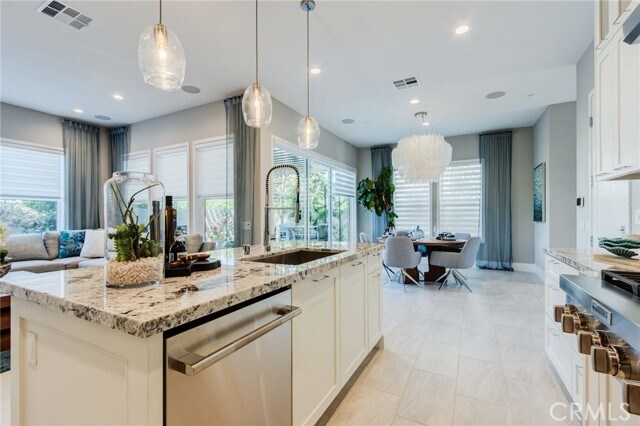 Building Photo - 141 Parkland Aly