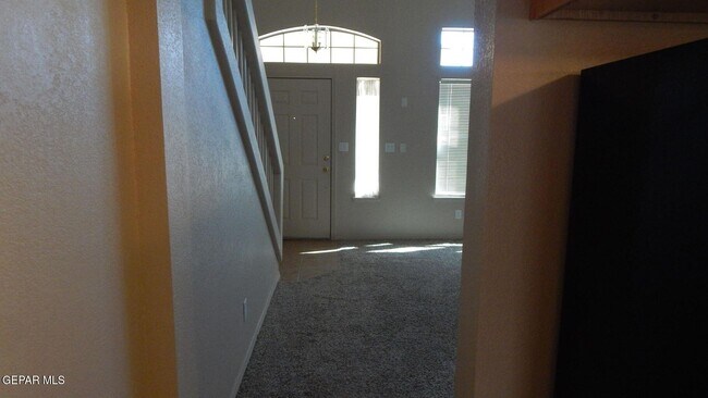 Building Photo - 9941 Marine Cir