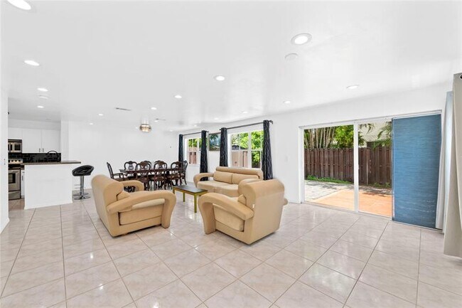Building Photo - 7359 Cypress Dr