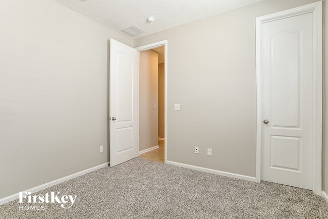 Building Photo - 5206 Glenlaurel Oaks Ct