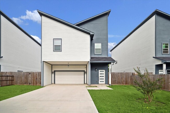 Primary Photo - 10209 Ashville Dr