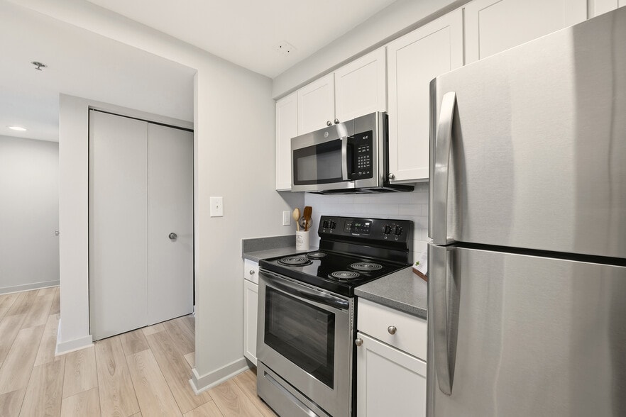 Building Photo - Cortland Landmark