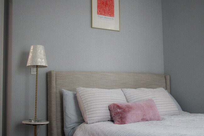 Bedroom - 160 Minot St