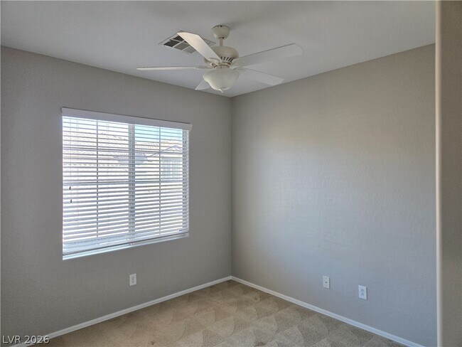 Building Photo - 6868 Sky Pointe Dr