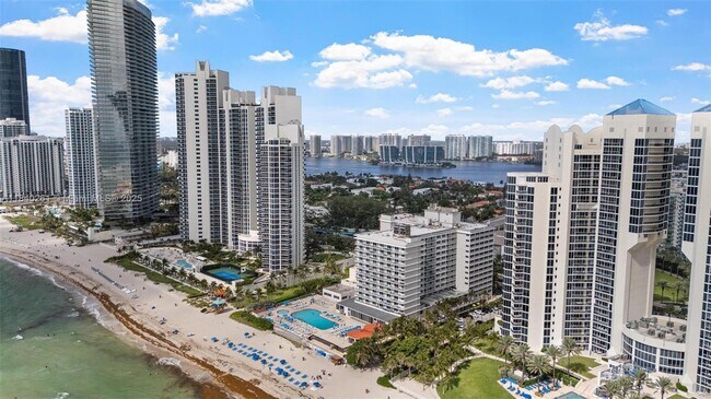 Building Photo - 19201 Collins Ave