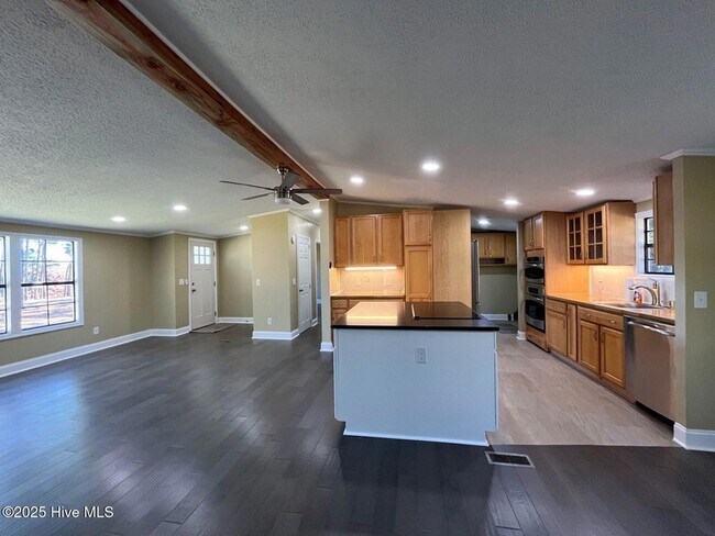 Building Photo - 188 Shady Grove Rd