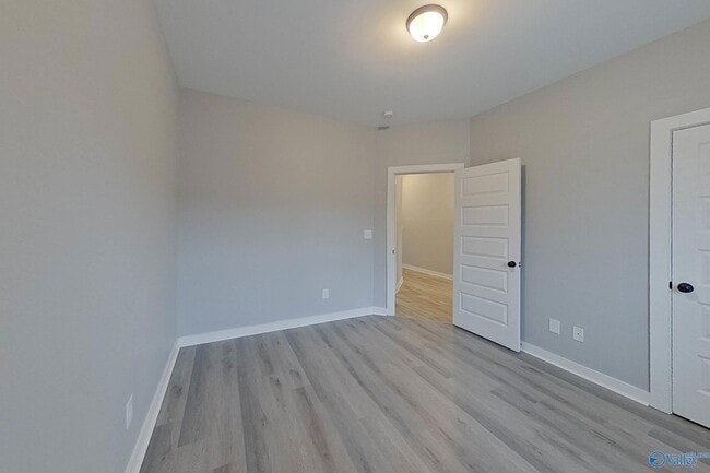 Building Photo - 45 HAWK LN